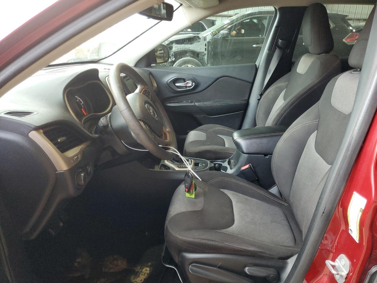 1C4PJLAB1GW176673 2016 Jeep Cherokee Sport