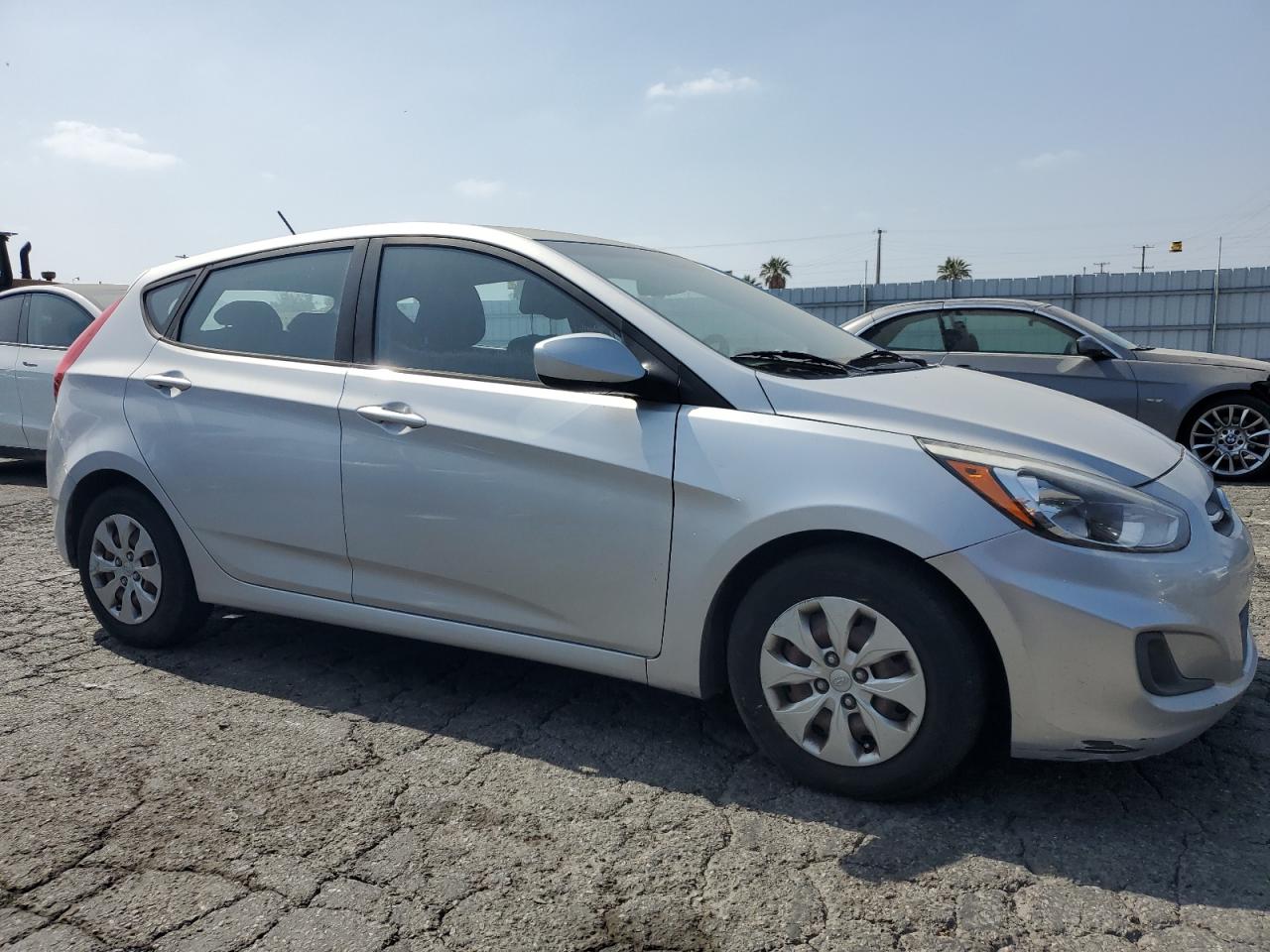 2016 Hyundai Accent Se vin: KMHCT5AE6GU281117