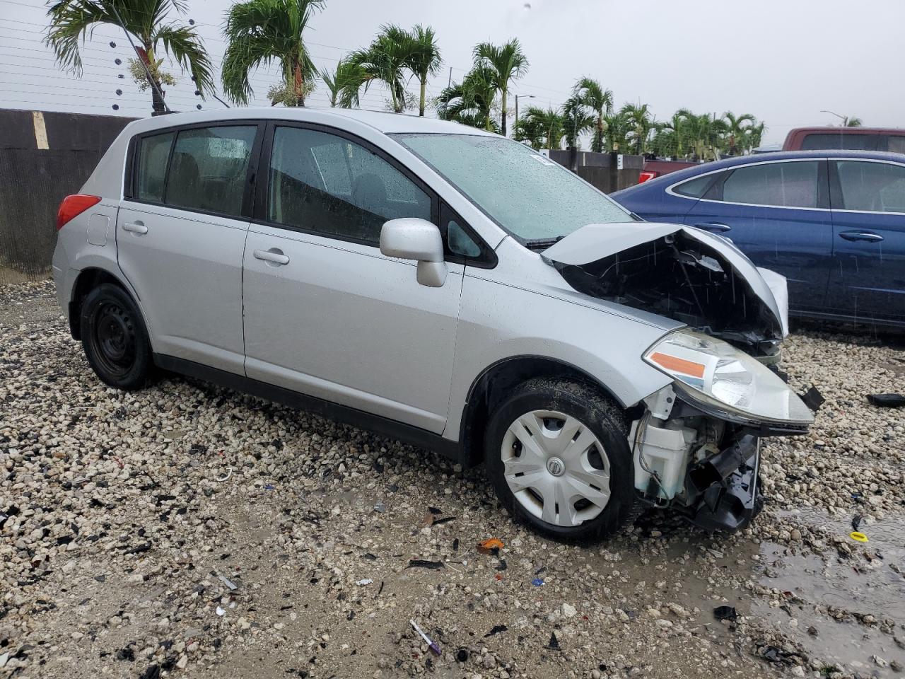 3N1BC1CP1BL405209 2011 Nissan Versa S