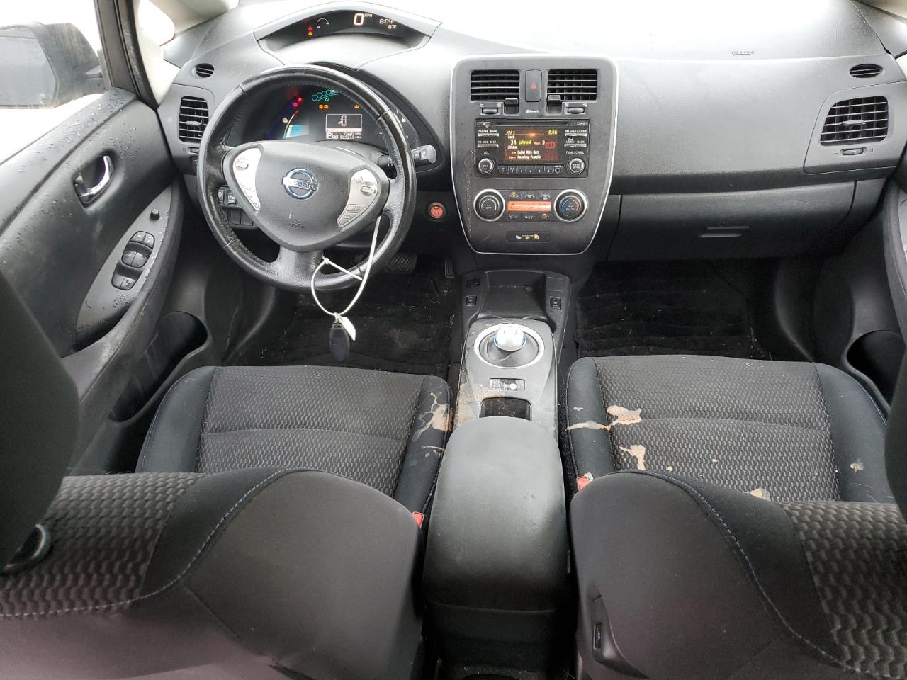 1N4AZ0CP6FC307981 2015 Nissan Leaf S