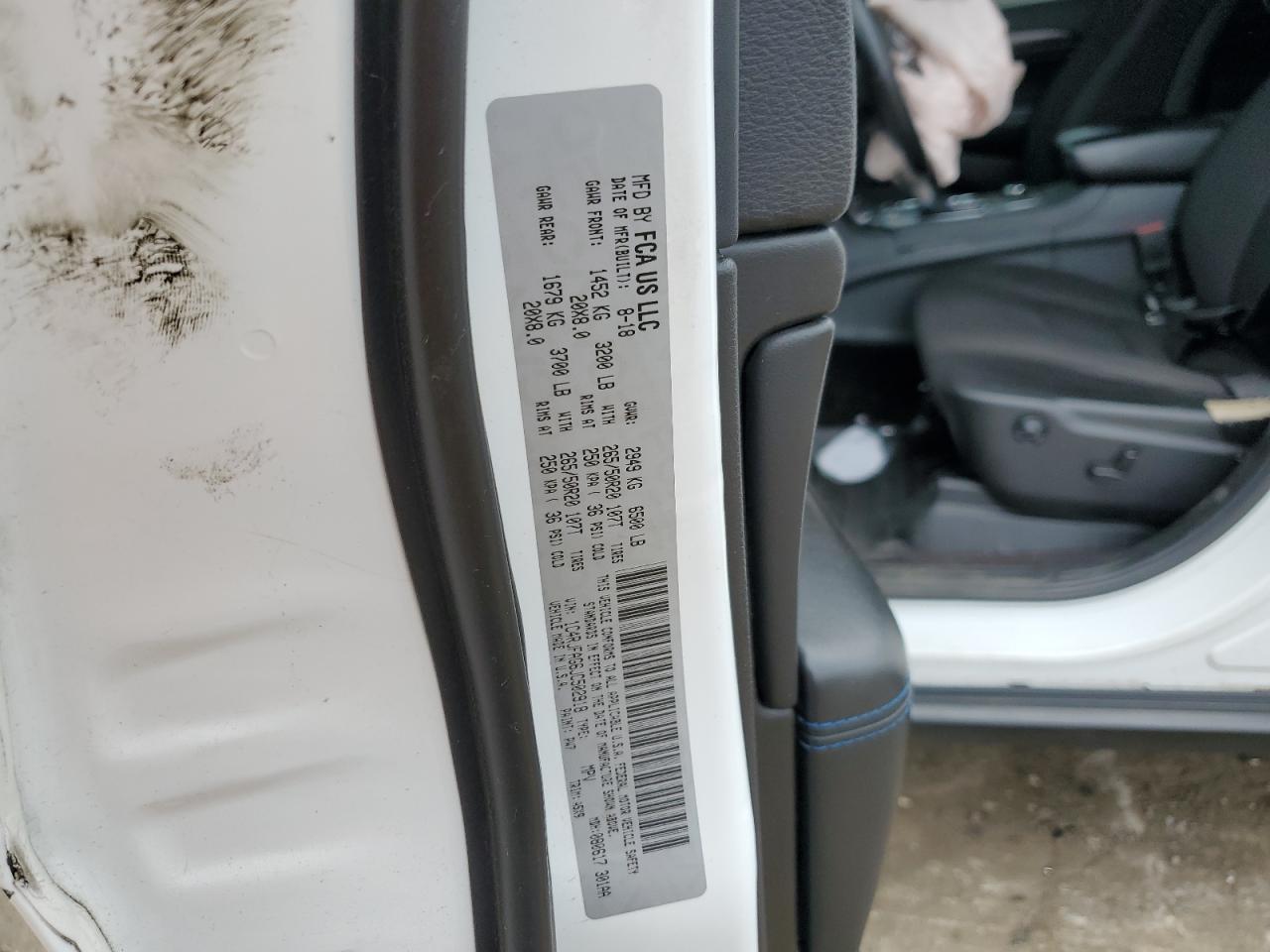 1C4RJFAG6JC502918 2018 Jeep Grand Cherokee Laredo