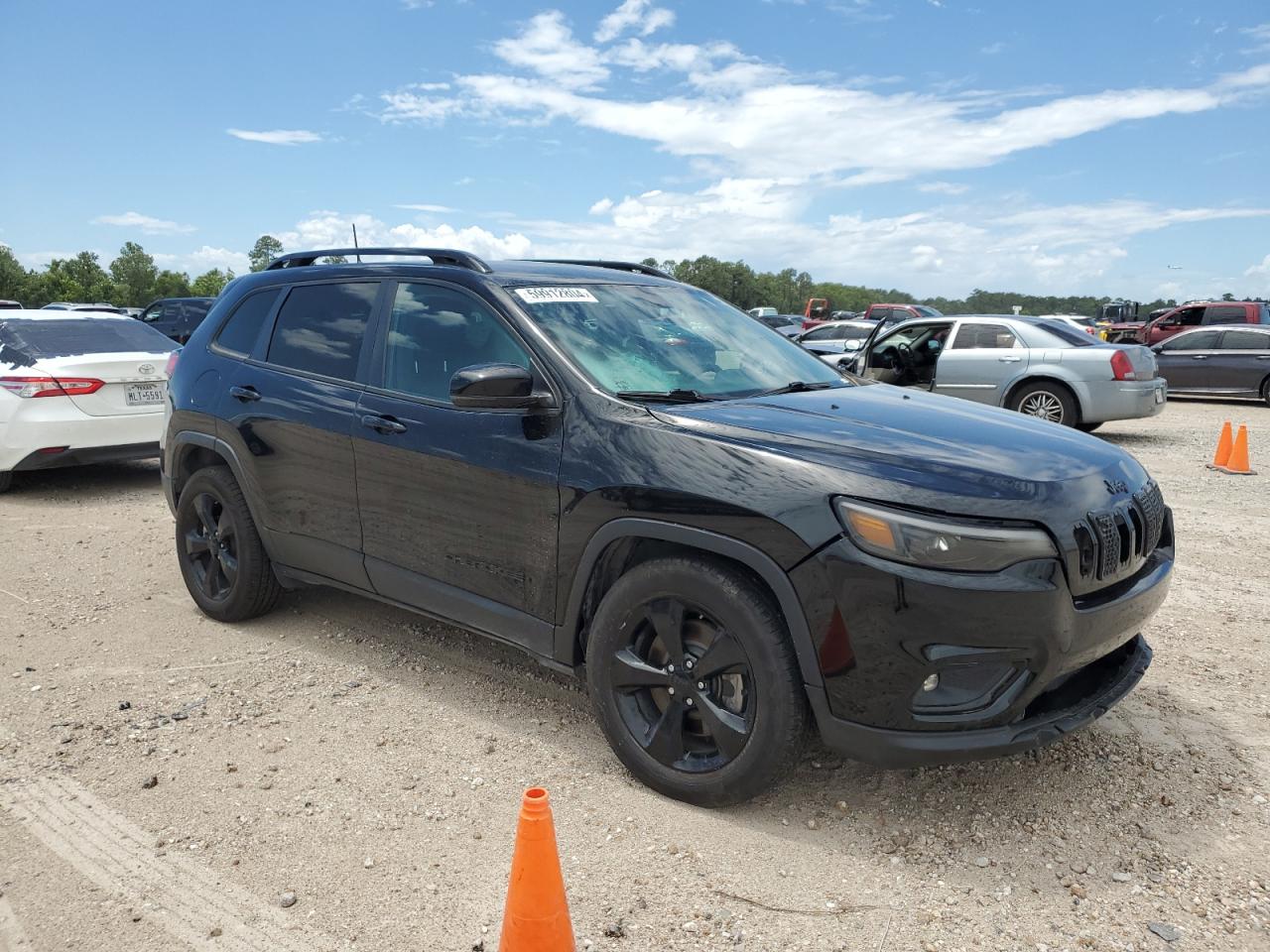 2020 Jeep Cherokee Latitude Plus vin: 1C4PJLLB9LD570859