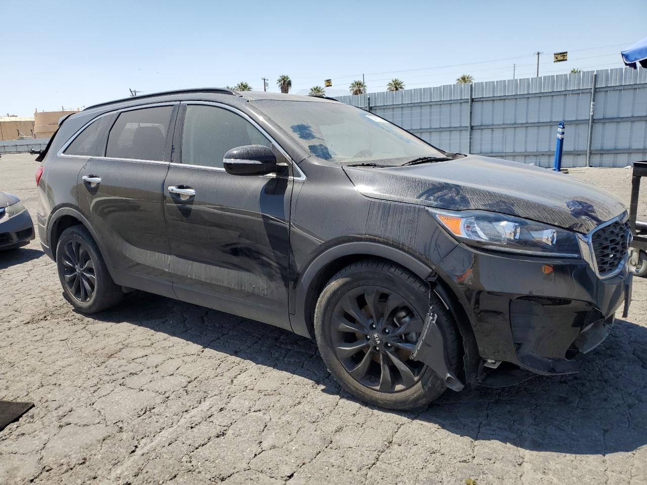 2020 Kia Sorento S vin: 5XYPG4A53LG695438