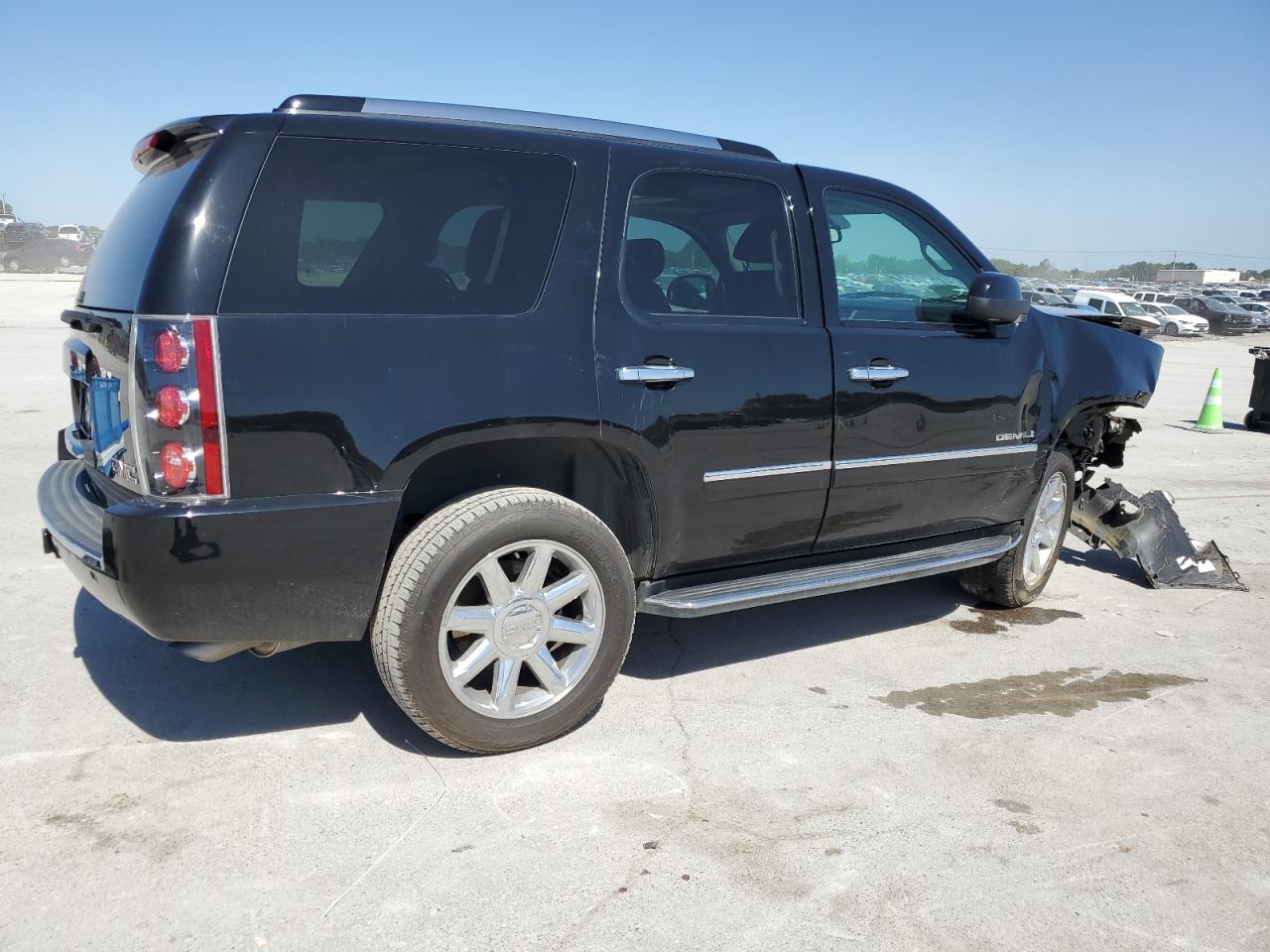 1GKS1EEF4DR320332 2013 GMC Yukon Denali