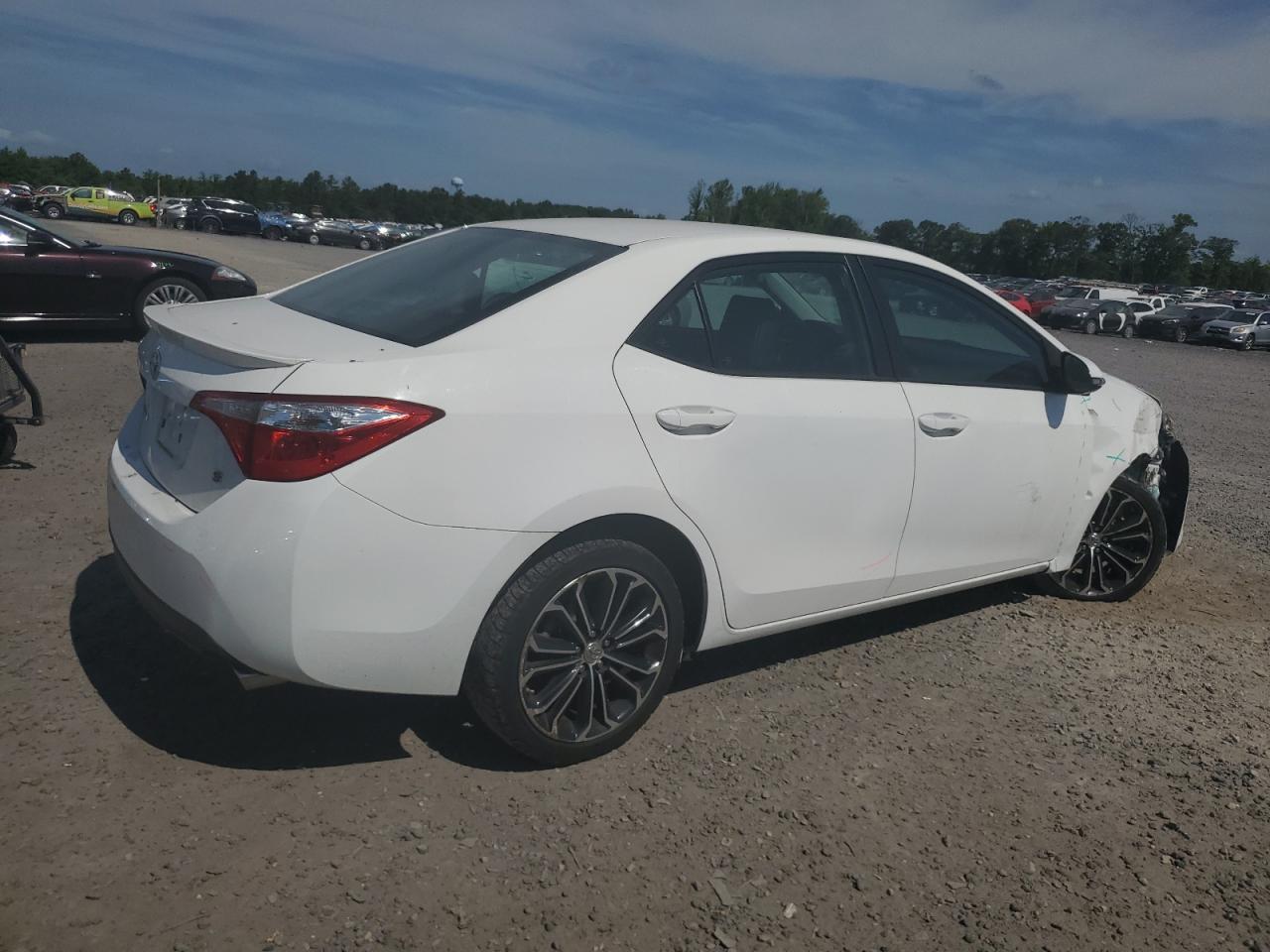 5YFBURHE8GP425824 2016 Toyota Corolla L