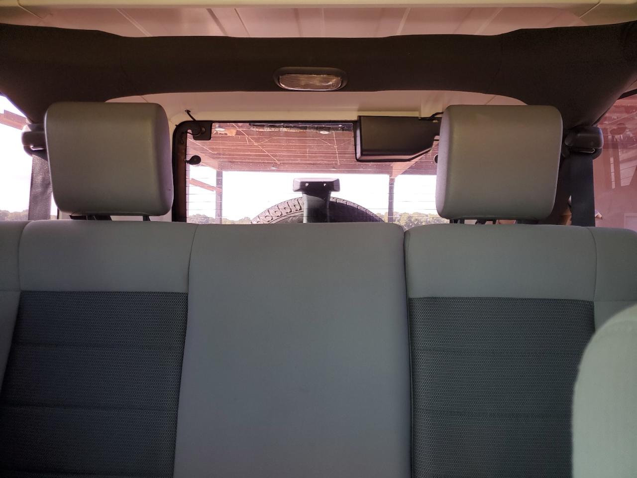 1J4BA3H15AL229854 2010 Jeep Wrangler Unlimited Sport