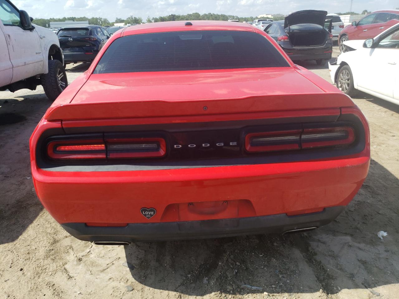 2C3CDZAG1KH560632 2019 Dodge Challenger Sxt