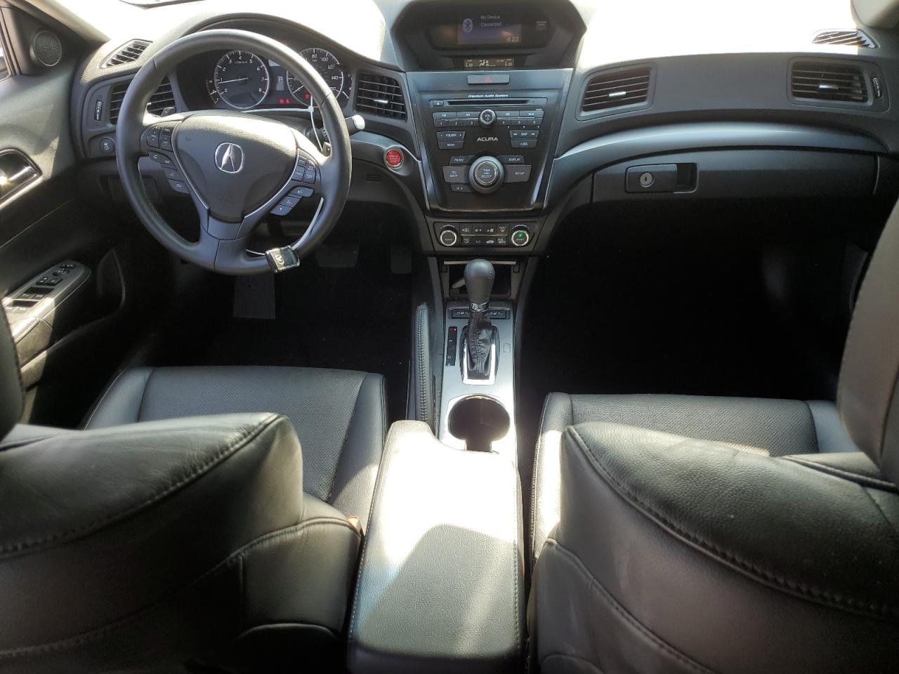 19VDE1F31EE003782 2014 Acura Ilx 20