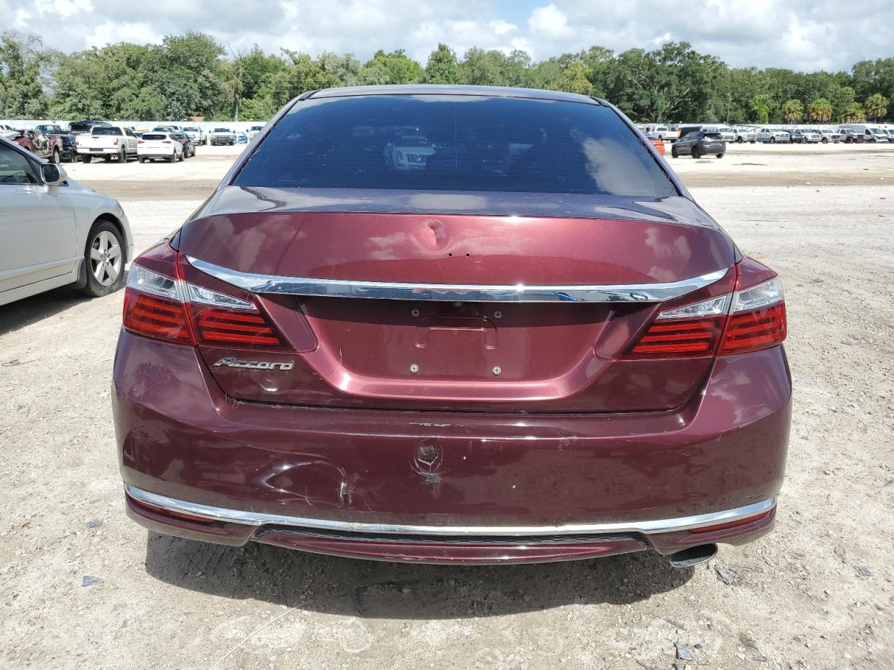 2017 Honda Accord Lx vin: 1HGCR2F31HA081355