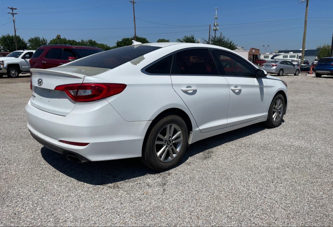 5NPE24AF7FH129584 2015 Hyundai Sonata Se