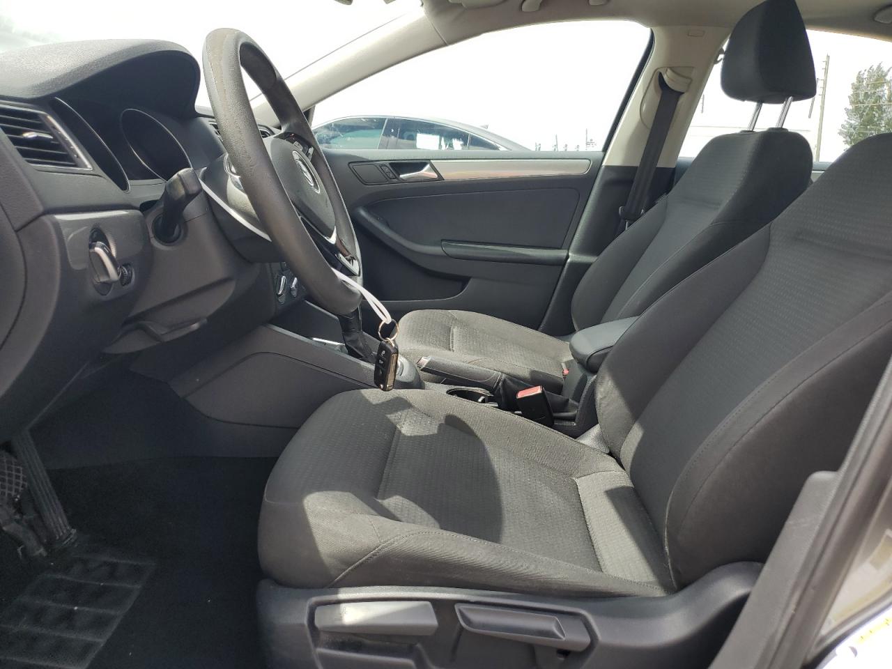 3VWD67AJ1GM241246 2016 Volkswagen Jetta Se