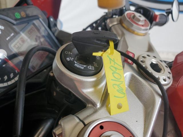 2014 APRILIA RSV4 R ZD4RKU046DS000143