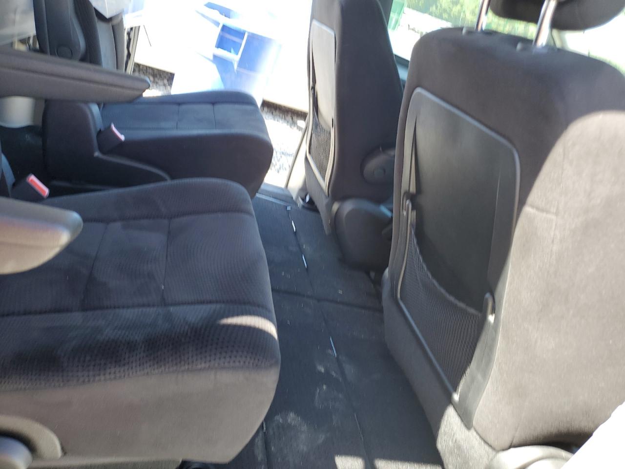 2C4RDGCG3ER146919 2014 Dodge Grand Caravan Sxt