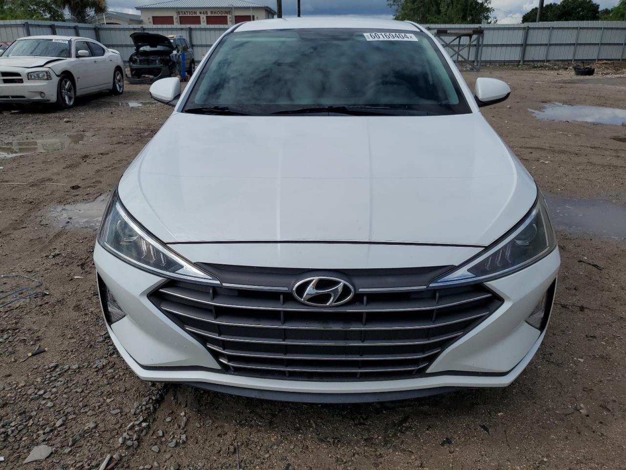 5NPD74LF5KH472267 2019 Hyundai Elantra Se