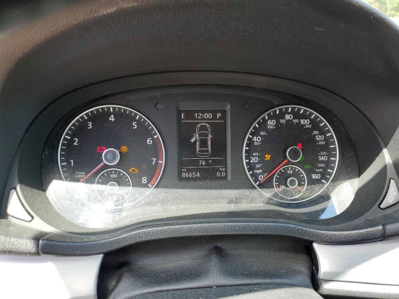 1VWBP7A32DC062670 2013 Volkswagen Passat Se