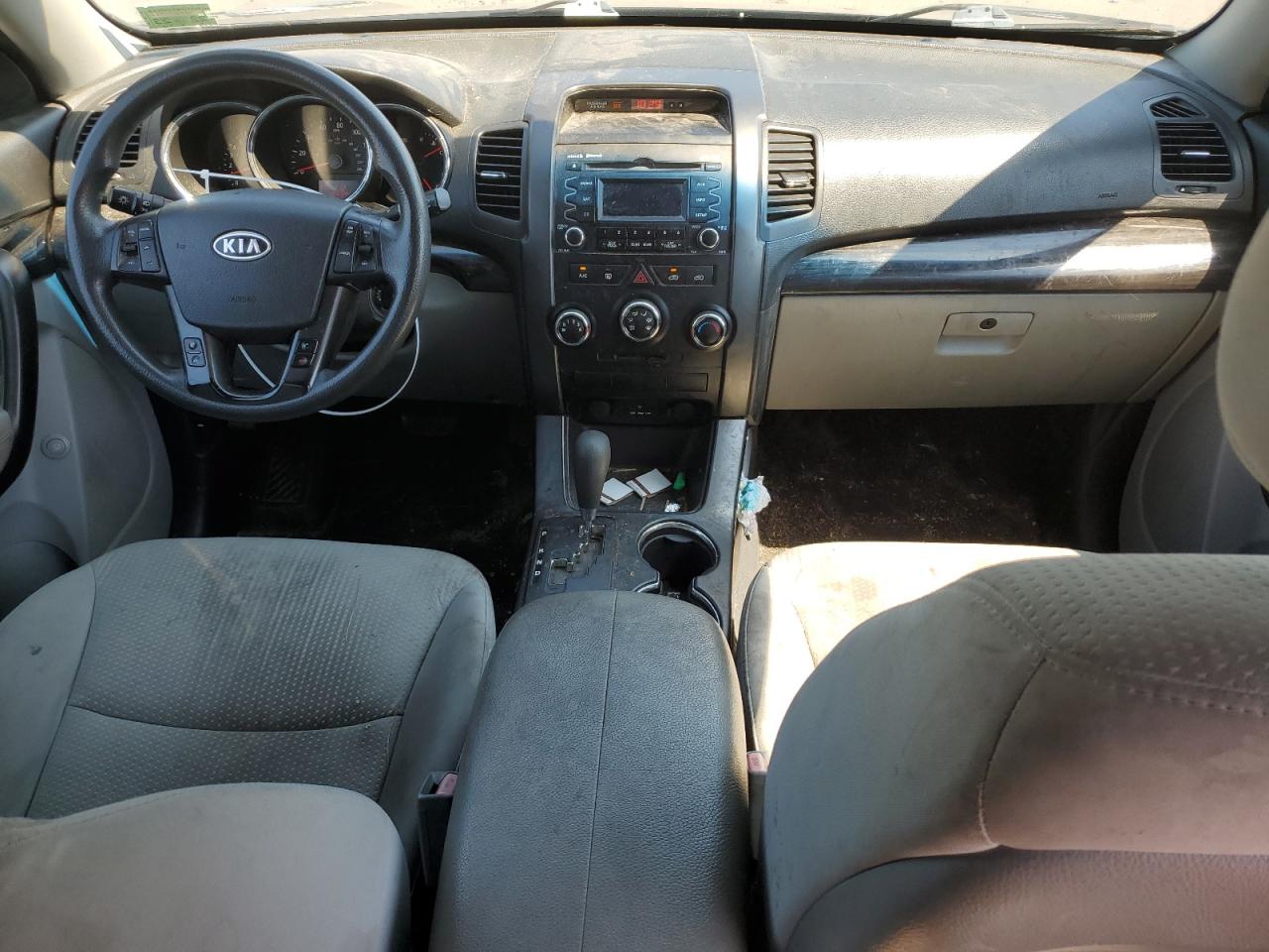5XYKTCA65CG294899 2012 Kia Sorento Base