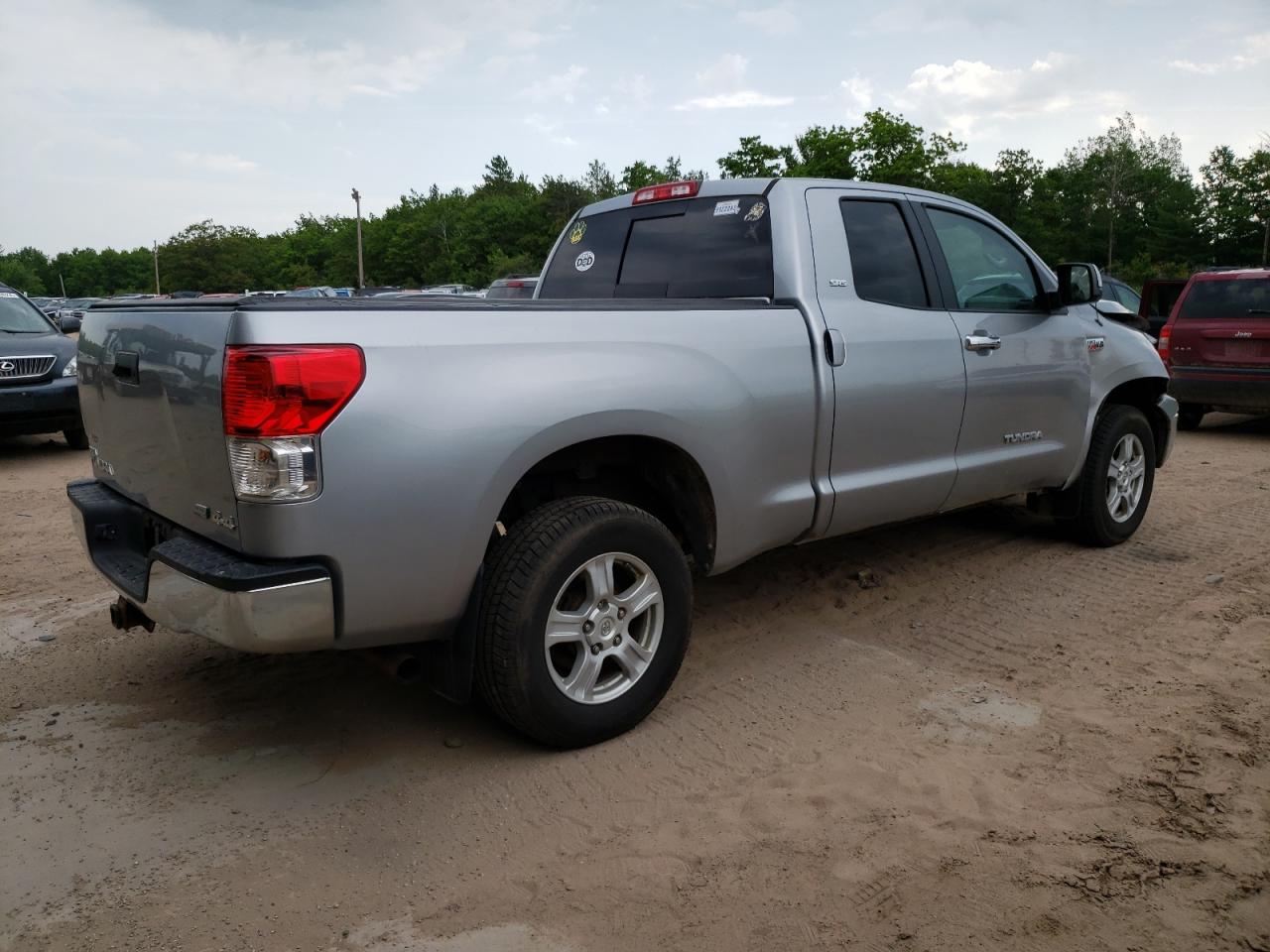 5TFUW5F17BX201529 2011 Toyota Tundra Double Cab Sr5