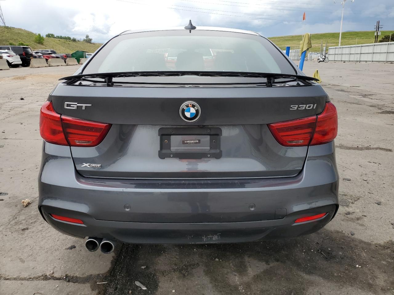 2018 BMW 330 Xigt vin: WBA8Z9C52JG828173