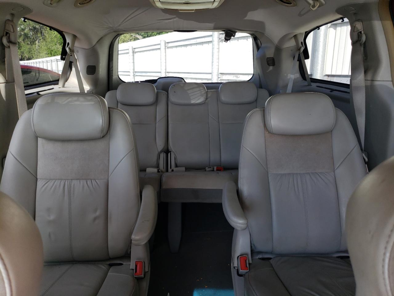 2A8HR64X48R614305 2008 Chrysler Town & Country Limited