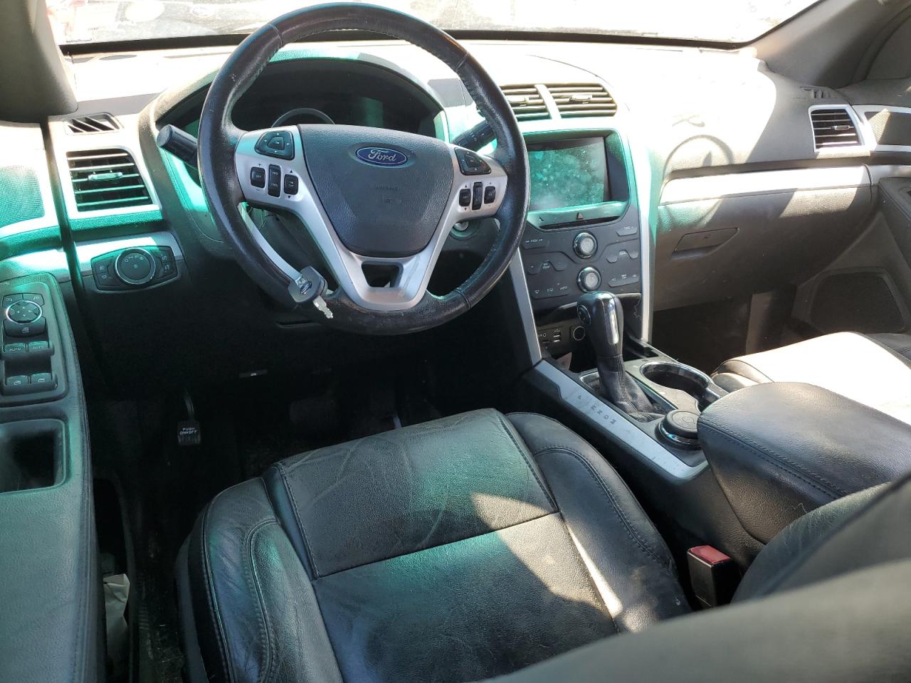 1FM5K8D85FGB44993 2015 Ford Explorer Xlt