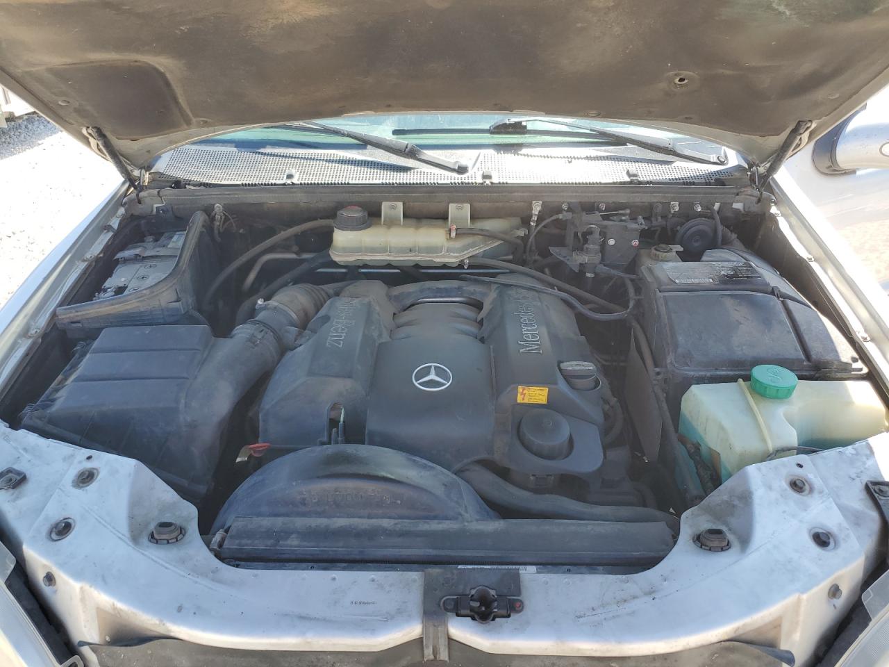 4JGAB54E32A304529 2002 Mercedes-Benz Ml 320