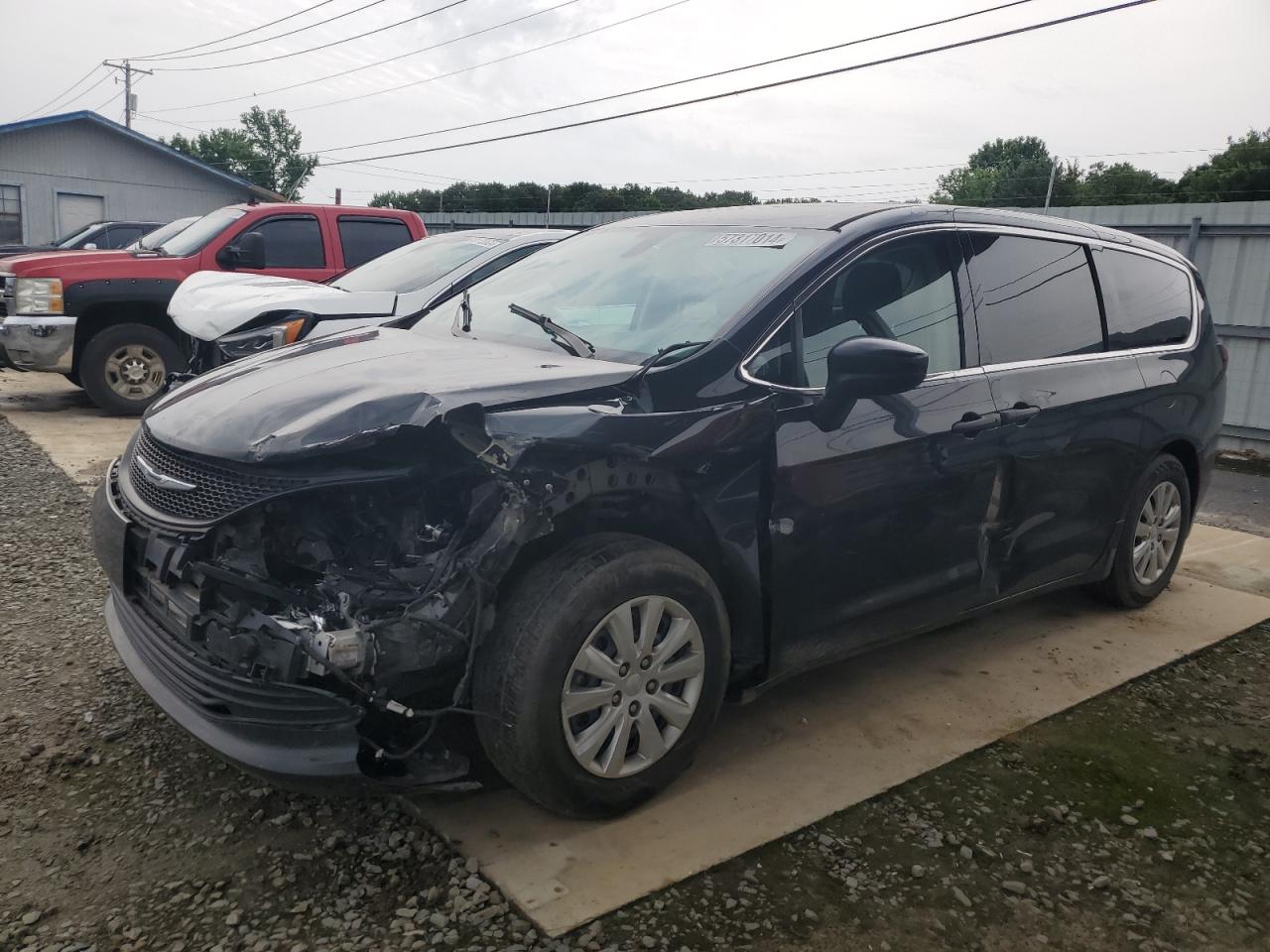 2018 Chrysler Pacifica L vin: 2C4RC1AGXJR274703