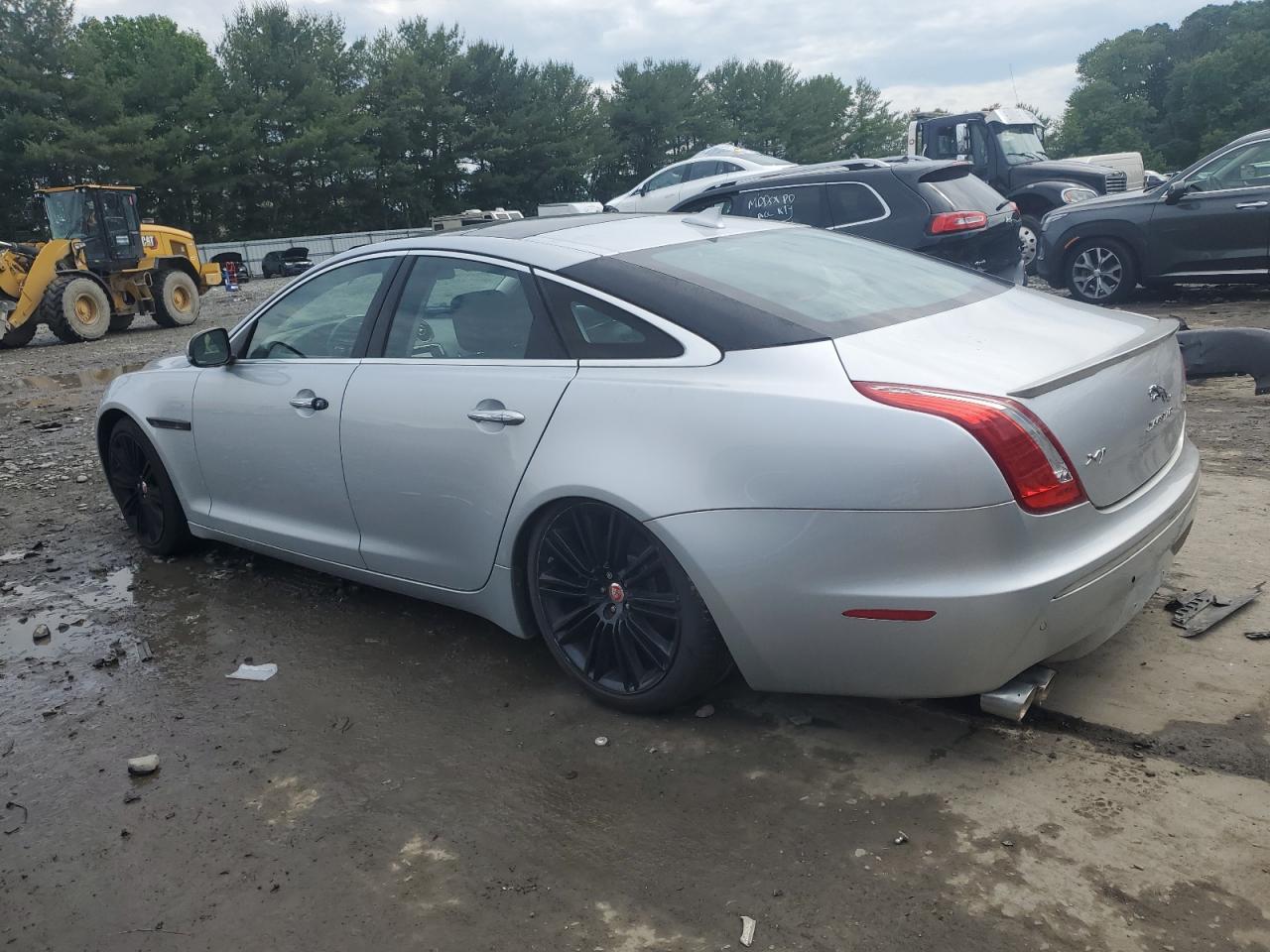 2014 Jaguar Xj vin: SAJWJ1CD3E8V70774