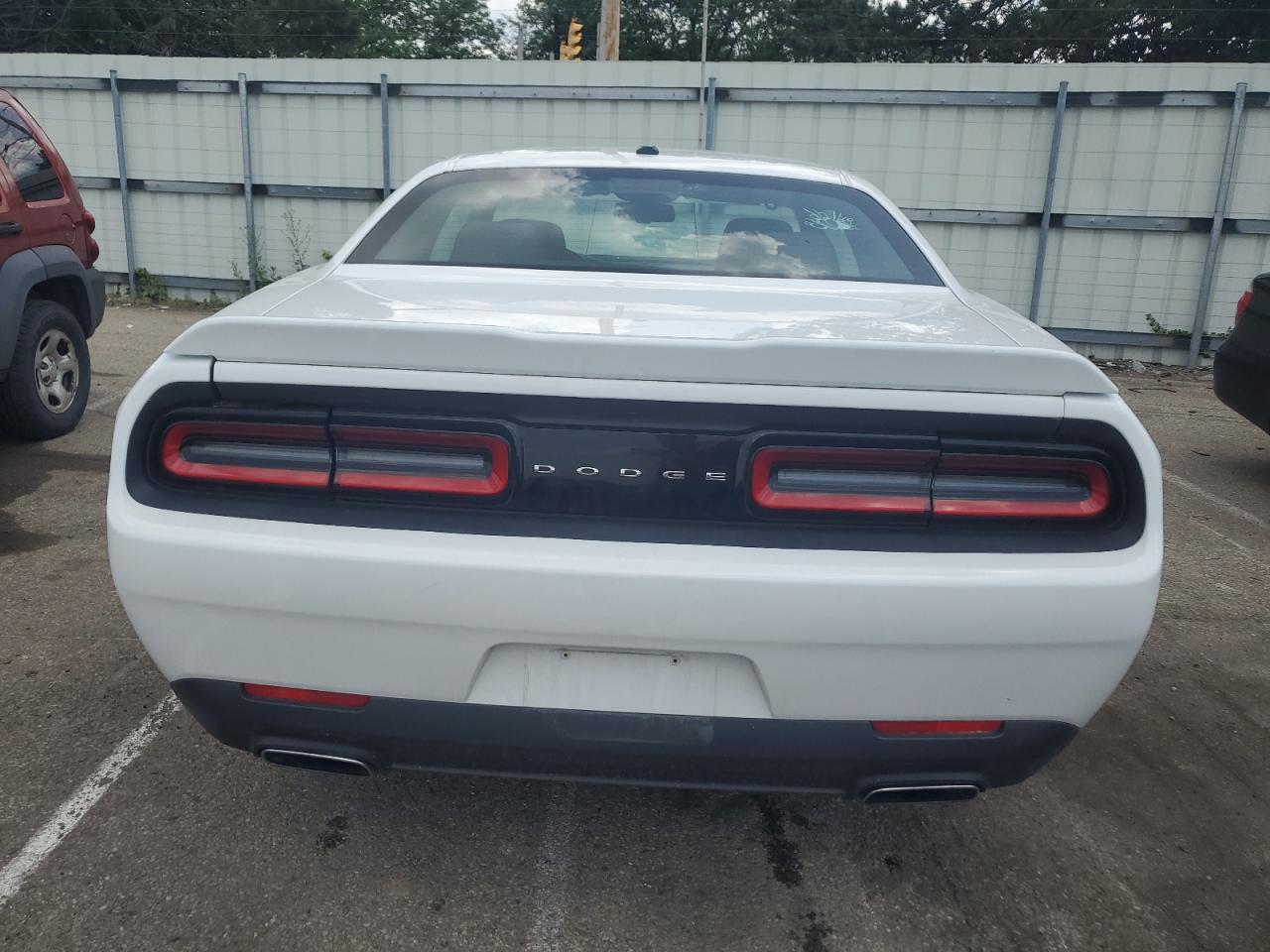 2C3CDZAG6FH773792 2015 Dodge Challenger Sxt