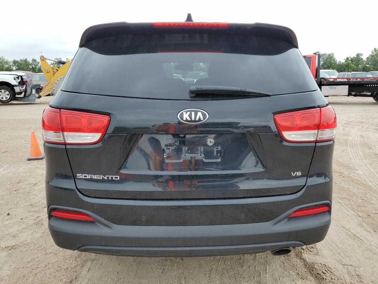 2016 Kia Sorento Lx vin: 5XYPGDA52GG137988