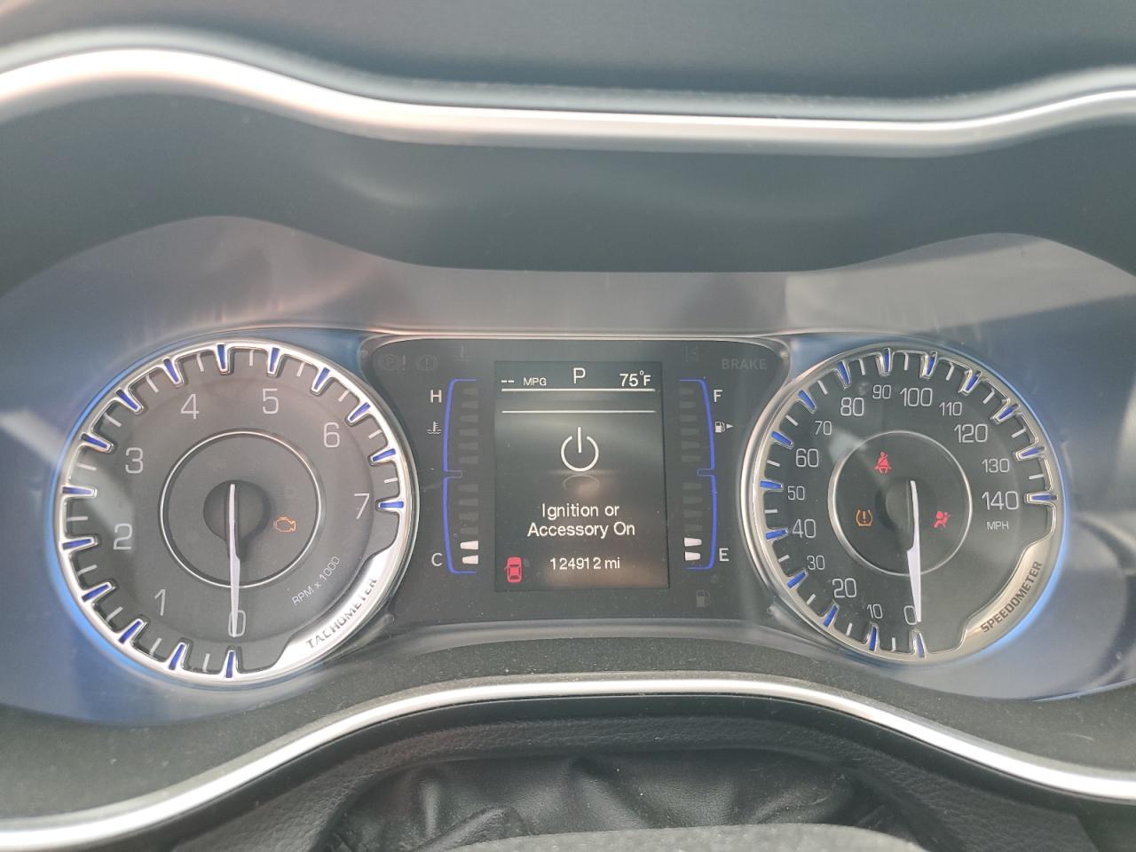 1C3CCCAB3FN680059 2015 Chrysler 200 Limited