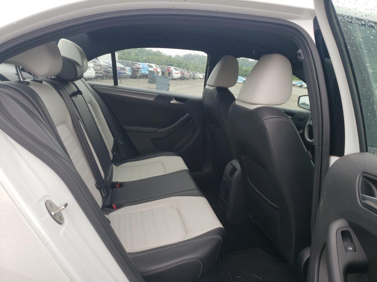 3VWD17AJ8GM349751 2016 Volkswagen Jetta Sport