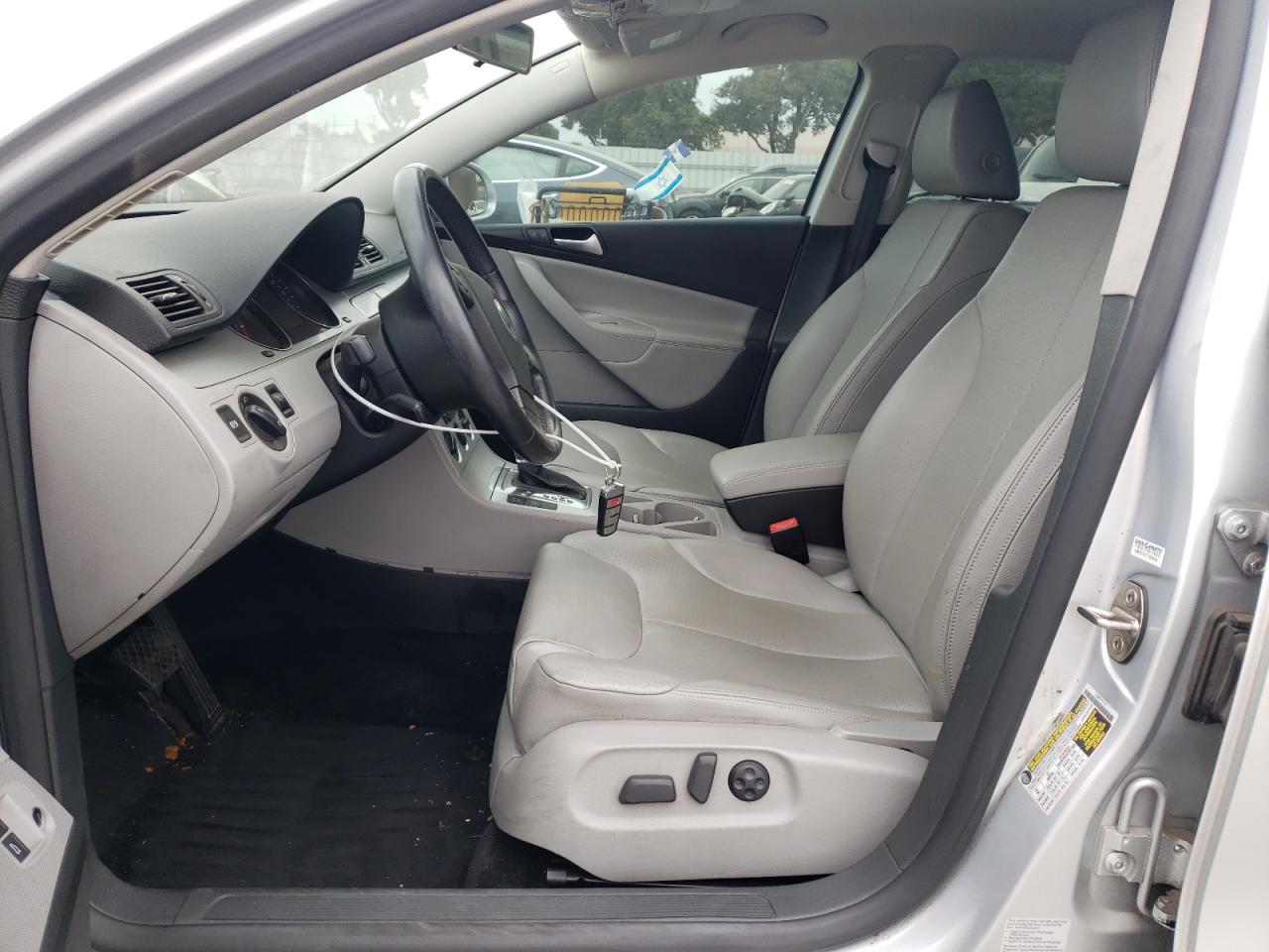 WVWJK93CX9P048568 2009 Volkswagen Passat Turbo