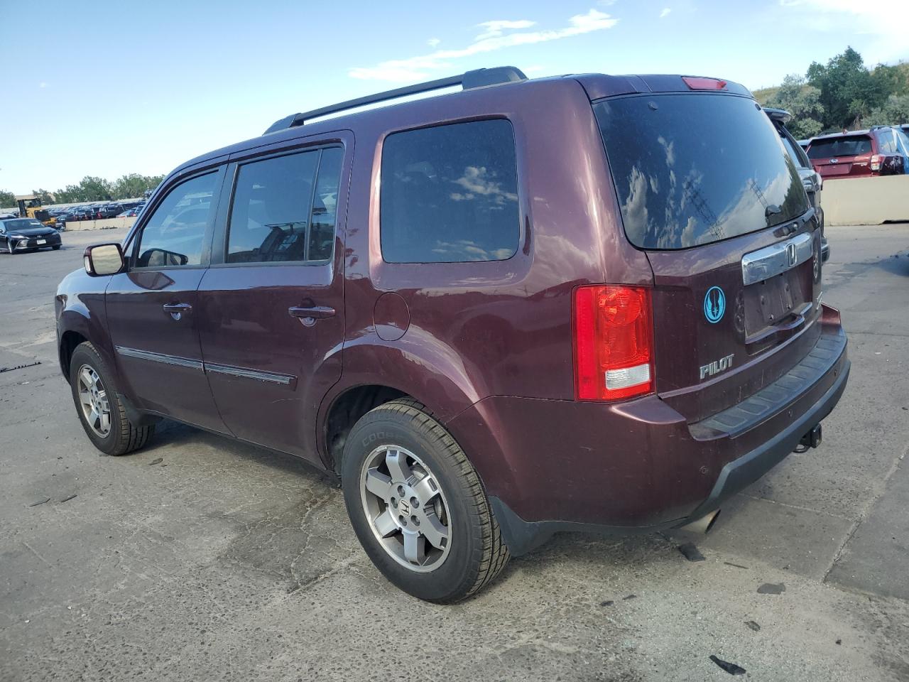 5FNYF4H99BB027018 2011 Honda Pilot Touring