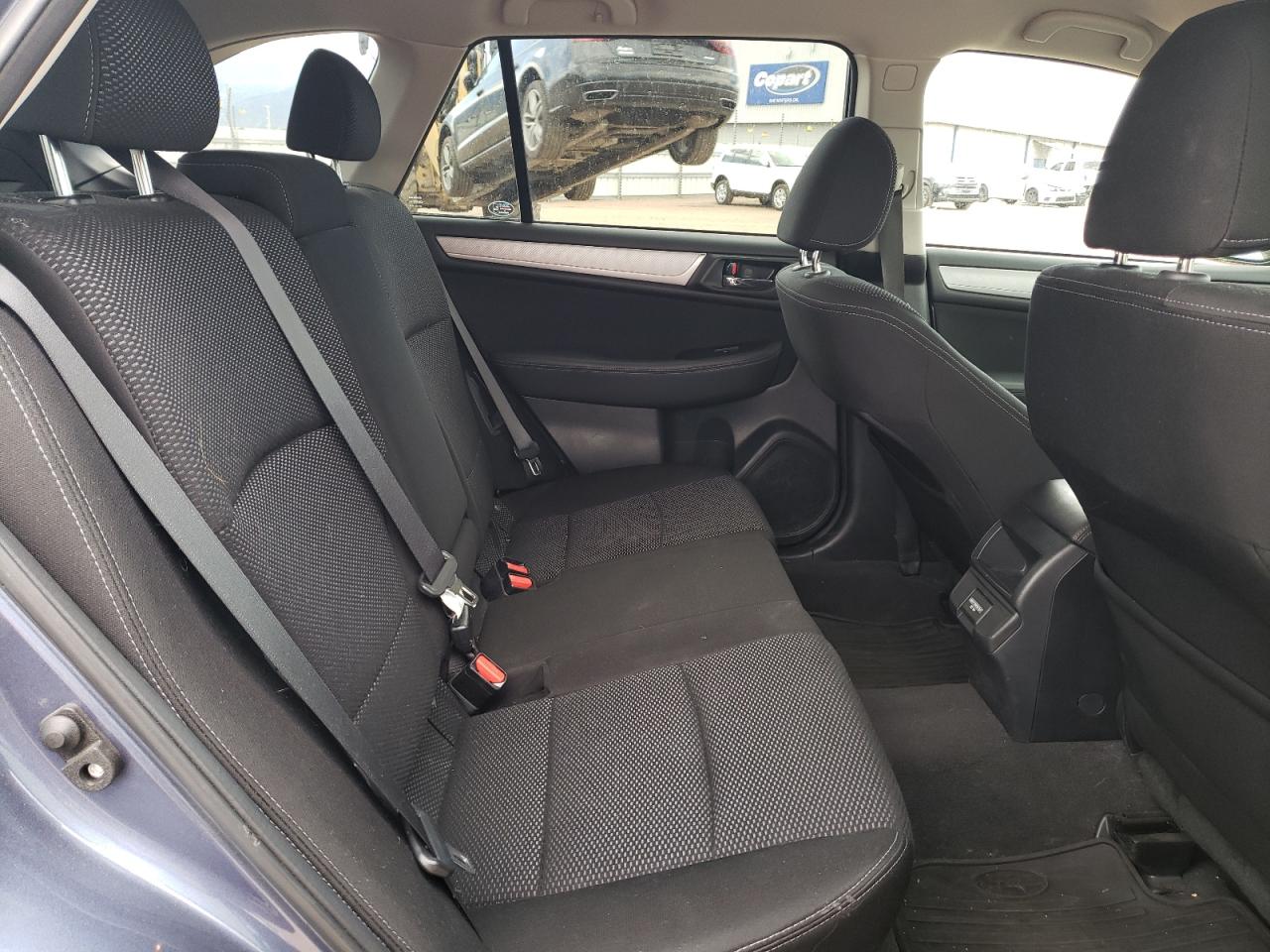 4S4BSAFC9J3251699 2018 Subaru Outback 2.5I Premium