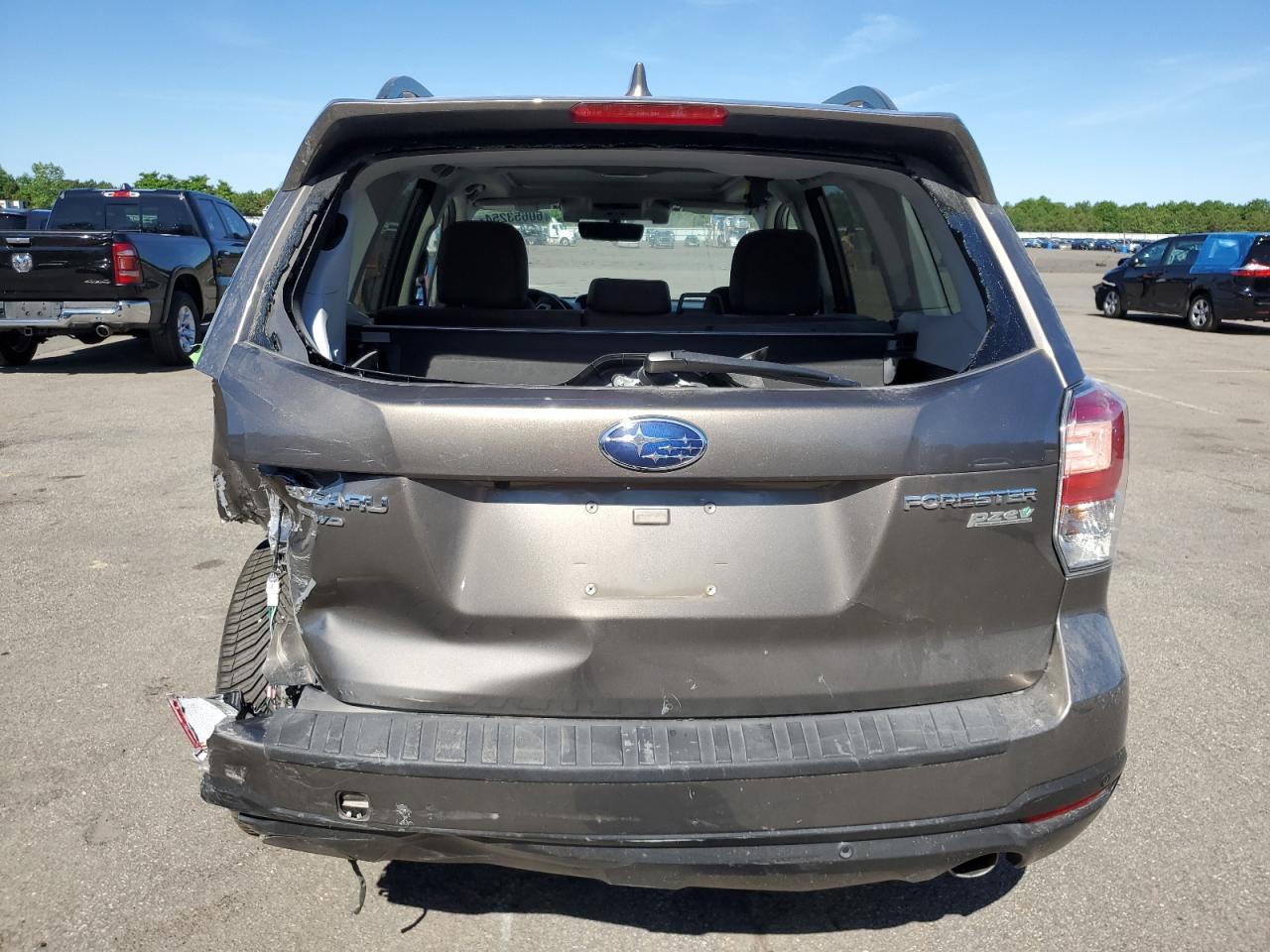 JF2SJAWC8HH543074 2017 Subaru Forester 2.5I Touring