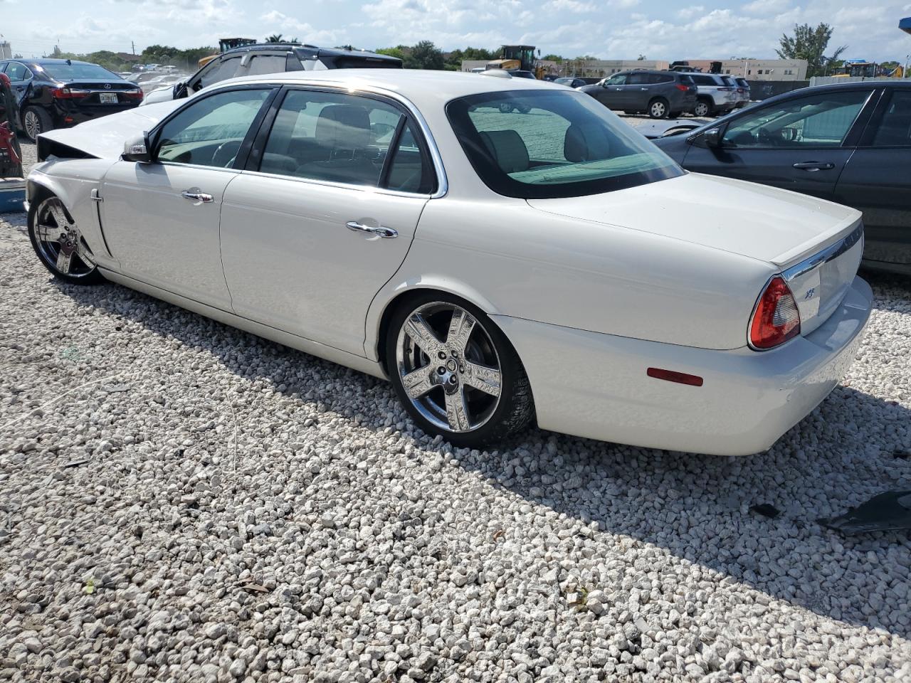 Lot #3024162868 2008 JAGUAR XJ8 L