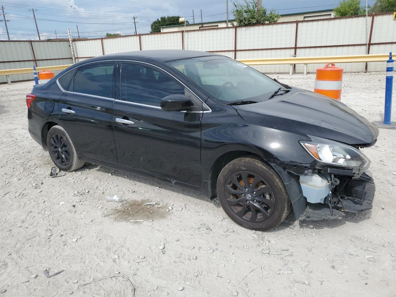 2018 Nissan Sentra S vin: 3N1AB7APXJY310637