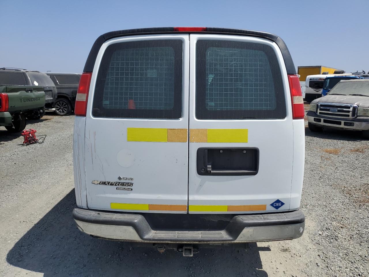 1GCWGFCB1E1136225 2014 Chevrolet Express G2500