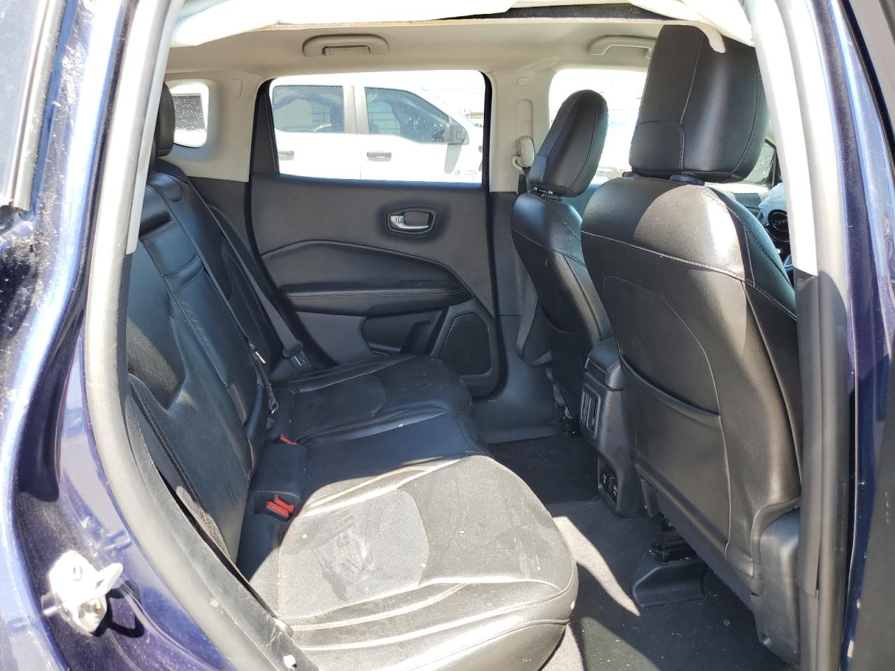 3C4NJCCB0JT358592 2018 Jeep Compass Limited