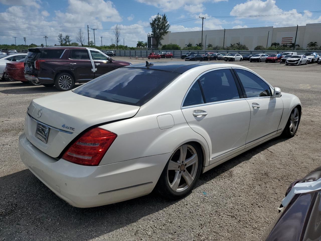 WDDNG9EB6DA518636 2013 Mercedes-Benz S 550 4Matic