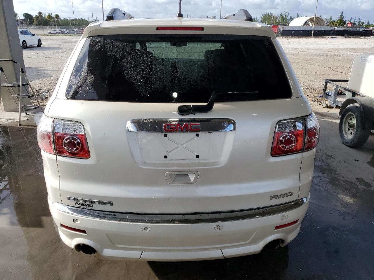 1GKKVTED4CJ408835 2012 GMC Acadia Denali