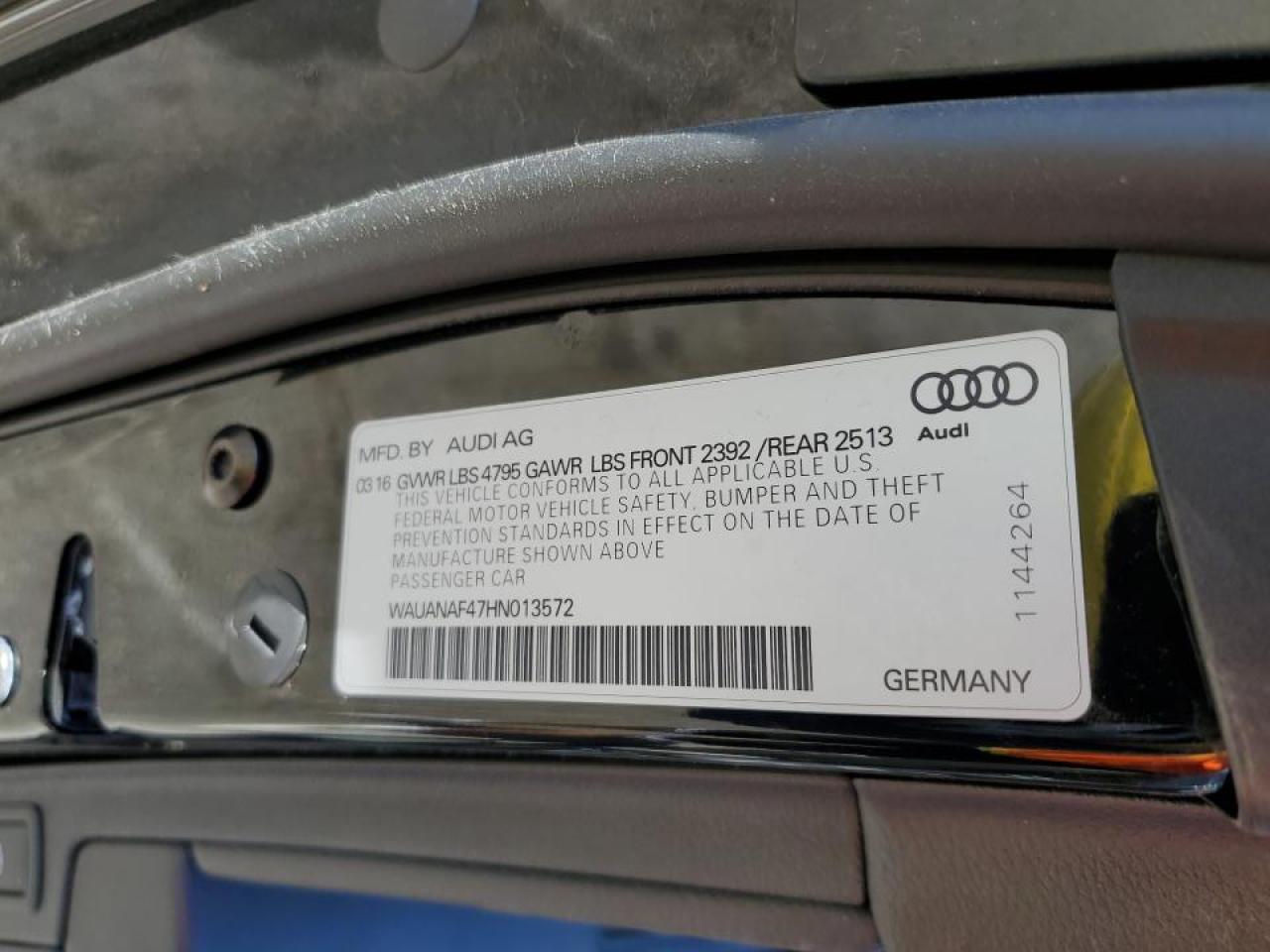 2017 Audi A4 Premium vin: WAUANAF47HN013572