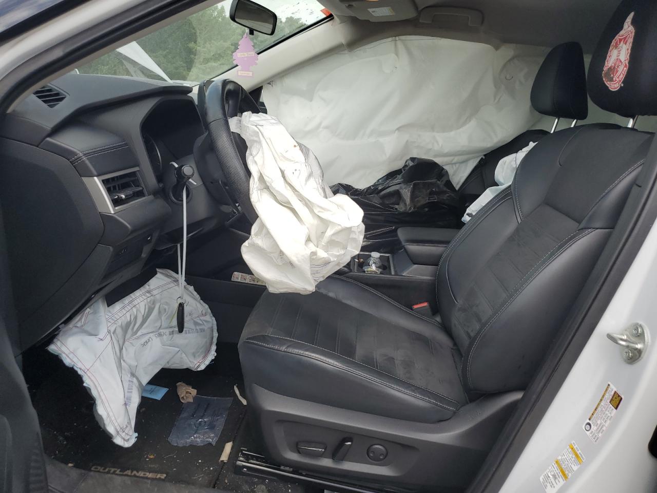 JA4J4UA89NZ051966 2022 Mitsubishi Outlander Se