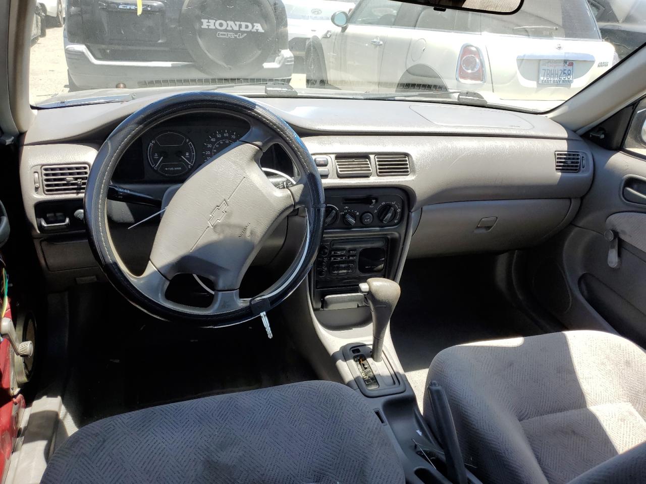 1Y1SK5284WZ443352 1998 Chevrolet Geo Prizm Base