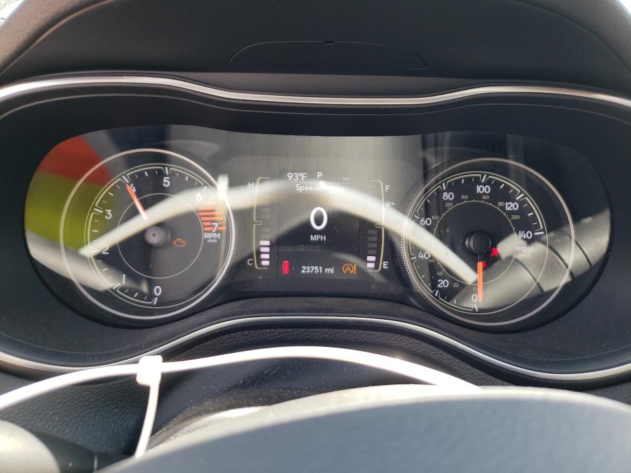 1C4PJMLB2KD321811 2019 Jeep Cherokee Latitude Plus