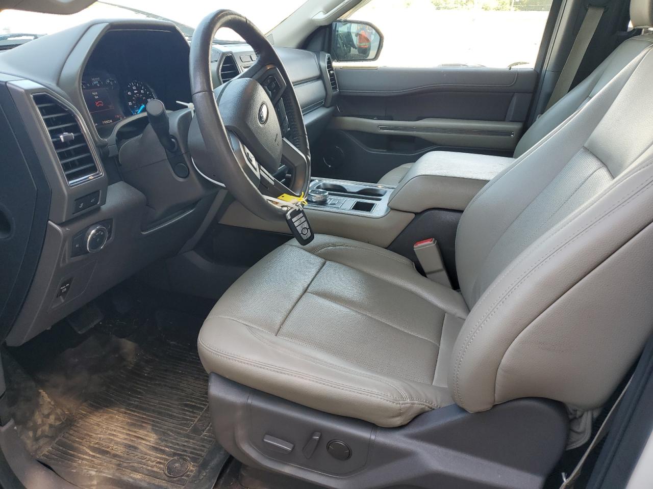 1FMJU1HTXLEA13211 2020 Ford Expedition Xlt