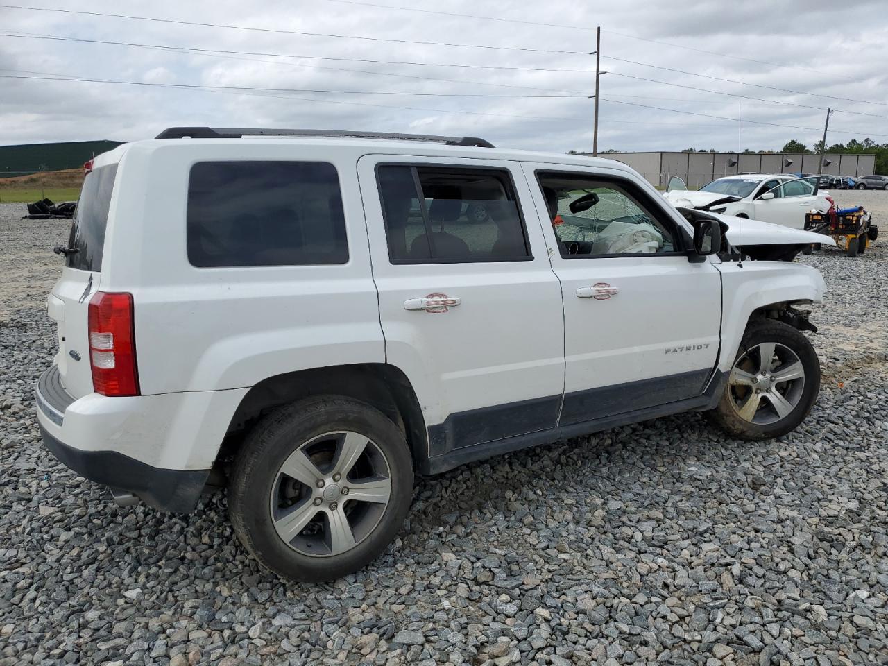 2016 Jeep Patriot Latitude vin: 1C4NJRFBXGD707836