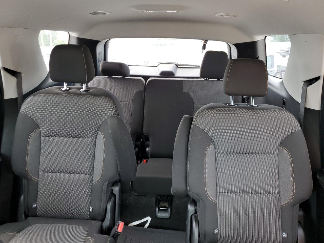 1GNEVGKW3KJ126973 2019 Chevrolet Traverse Lt