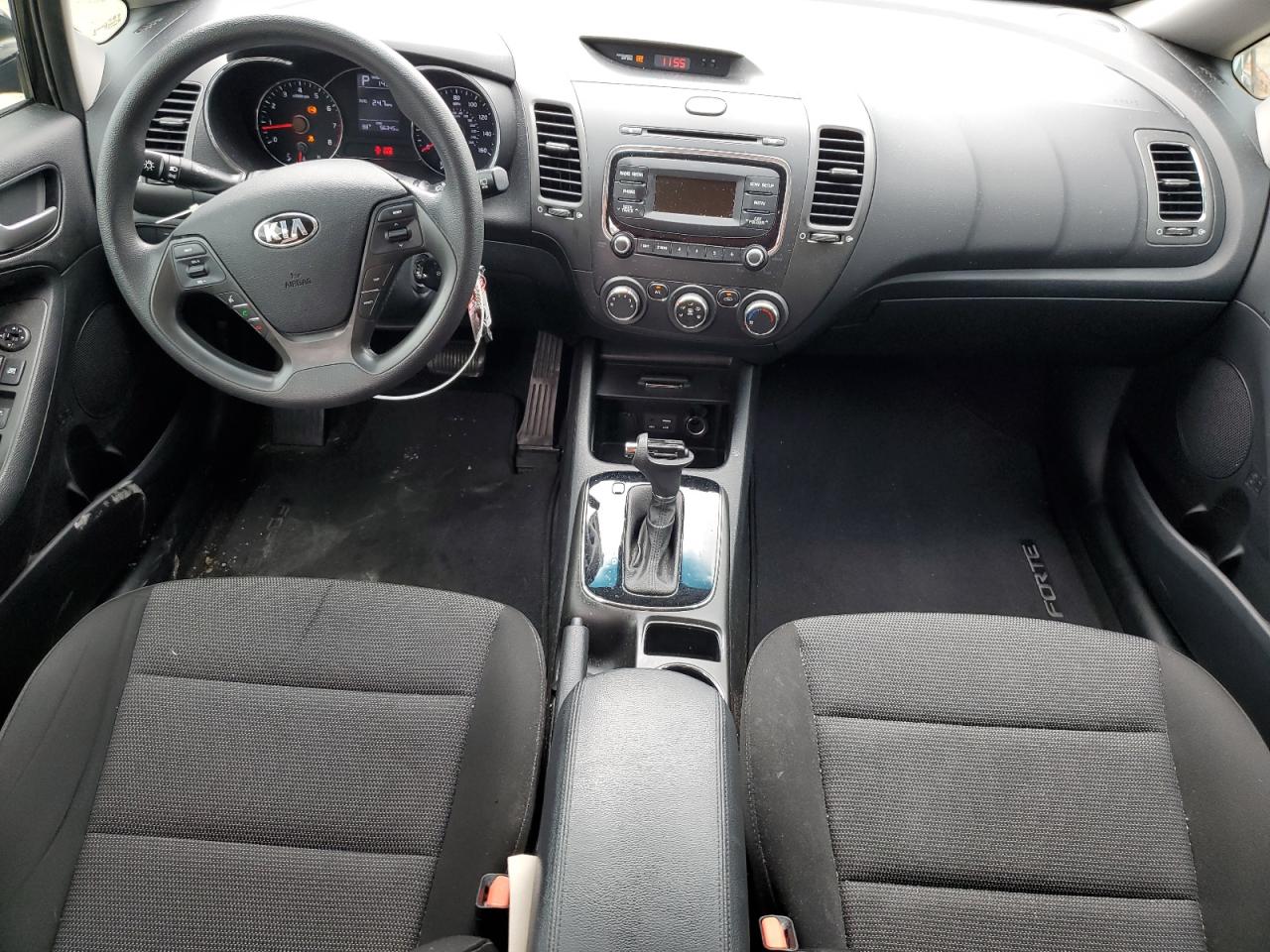KNAFK5A84H5686951 2017 Kia Forte Lx