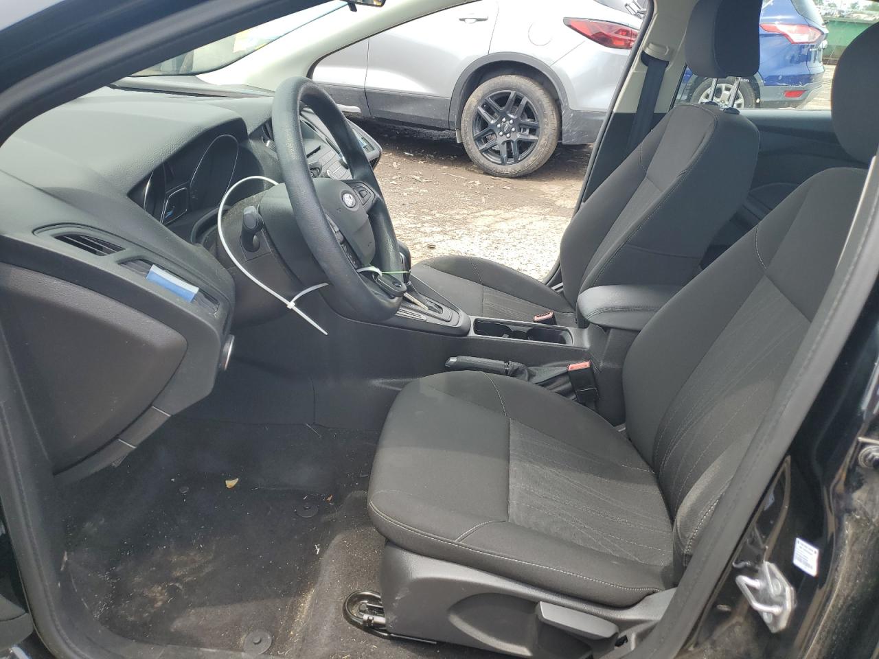 1FADP3K25HL253747 2017 Ford Focus Se